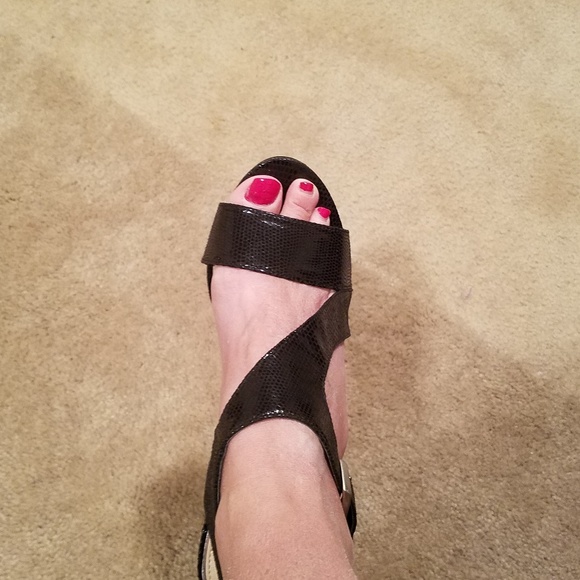 💚 Kelly & Katie DSW Heels - Picture 2 of 5